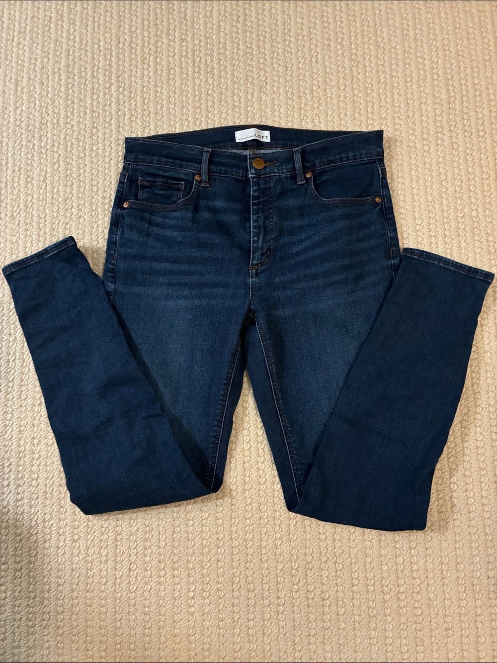 LOFT The Skinny Jeans Womens 8/29 Faded Dark Wash Denim Jeans